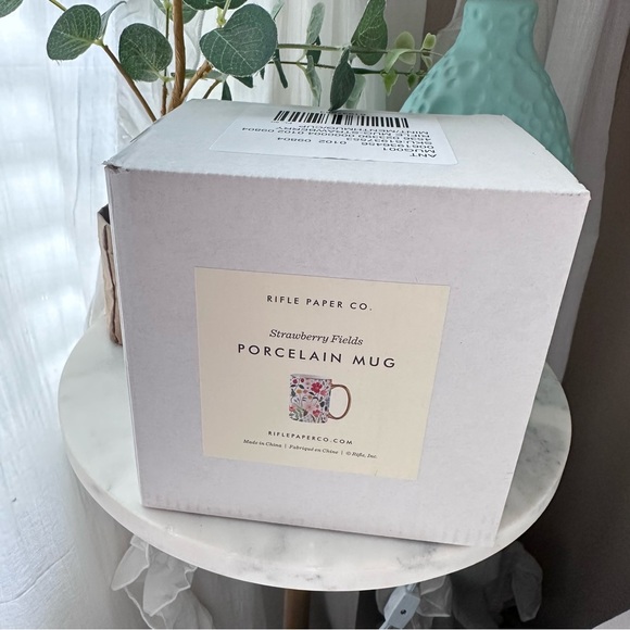 Rifle Paper Co. 🍓🌱 Porcelain Garden Mug — Strawberry Fields - Picture 15 of 15